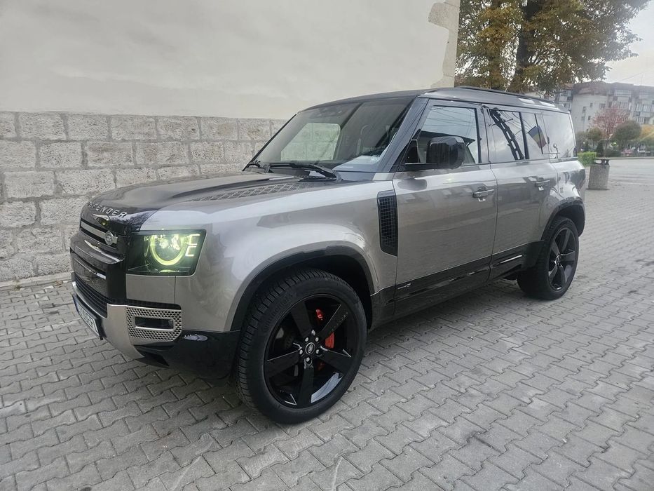 Land Rover Defender 2023 benzină, 66.000 € — imagine 25
