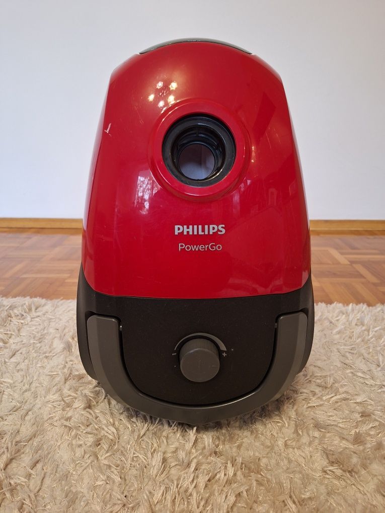 Aspirator cu sac Philips Power Go FC 8243/09 clasa AAA putere 750 w  Cluj-Napoca • OLX.ro