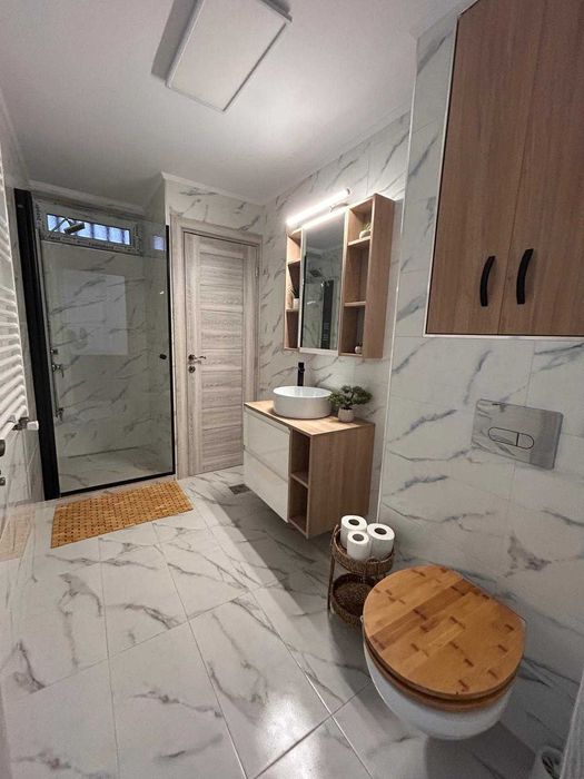 Vand apartament doua camere decomandat, central et.2