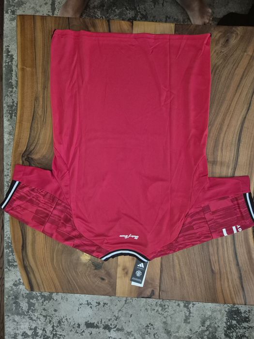 Новите тениски на Манчестър Юнайтед