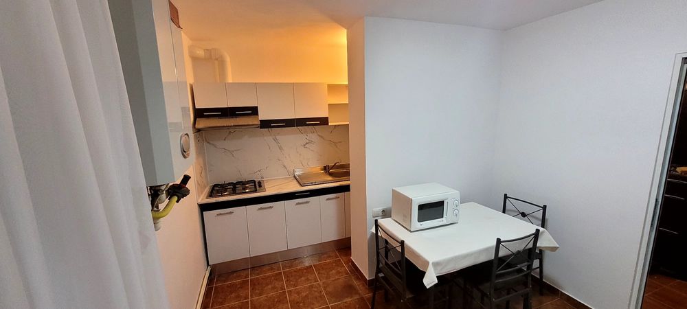 Inchiriez apartament 2 camere