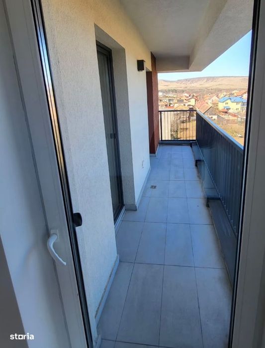 apartament cu 3 camere,2 balcoane,parcare,zona Vivo