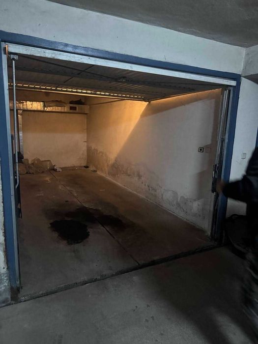 Дава се под наем Гараж / Паркомясто в София, Изгрев - 19 кв.м за 150 € - Снимка #2