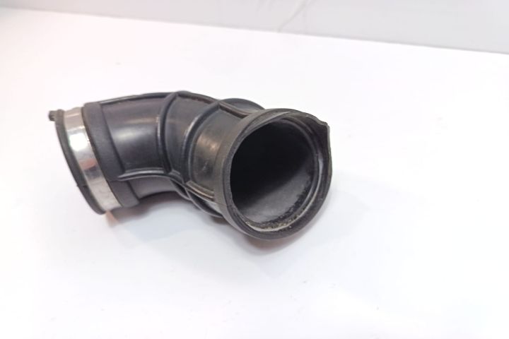 Tubulatura admisie aer 90530766SH Opel Astra H (facelift)