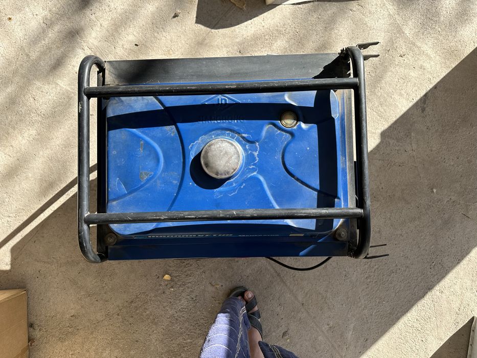 Продается генератор бензиновый