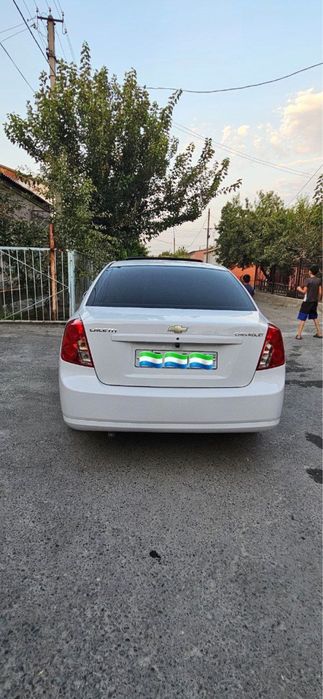 Чевролет ласетти