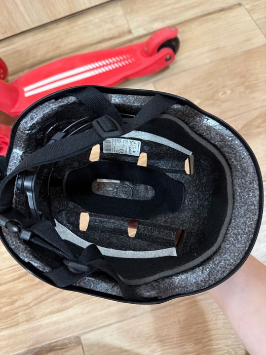 Баланс колело Lionelo, Тротинетка Ferrari + Каска BTWIN