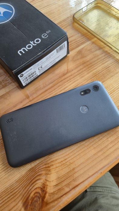 Motorola Moto E6s (32GB / 2GB RAM) – Пълен комплект