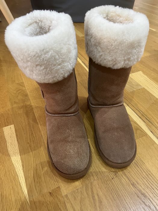 Велурени ботуши с агнешка вълна