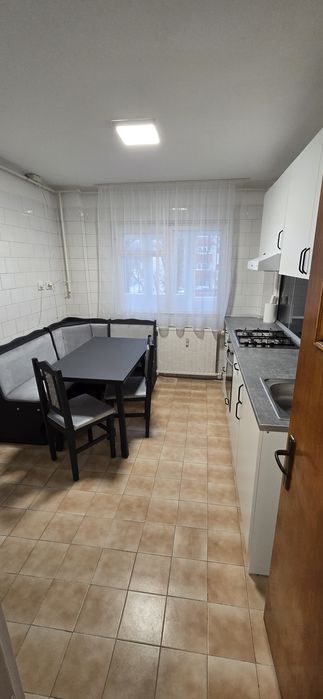 Particular, închiriez apartament cu 2 camere Alexandru Obregia stradal