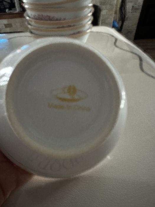 Шест броя нови купи / паници