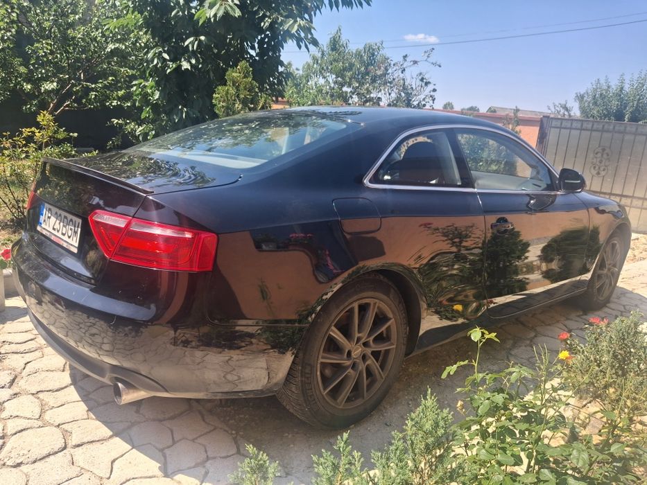 Vind un audi a5 din 2008