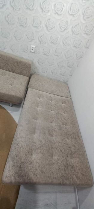 Мягкий уголок, диван