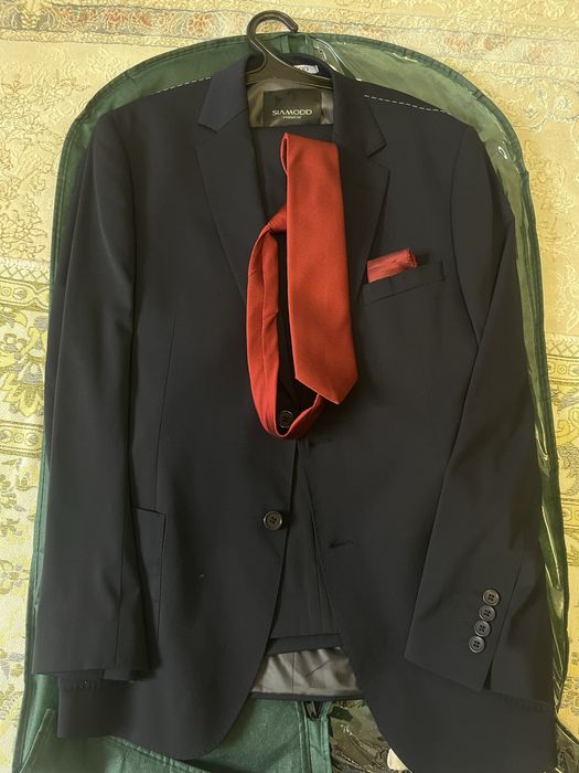 Костюм сатылады. 25 мын