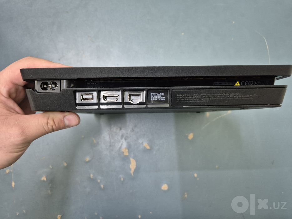 Продам Playstation 4 slim 1tb 13.00 hen