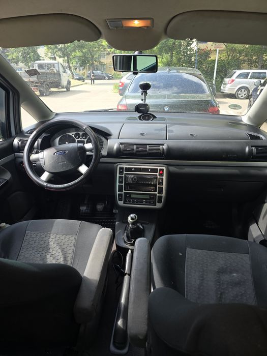 De vinzare ford galaxy 2004