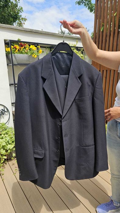 Costum barbati 3 piese bleumarin inchis si gri