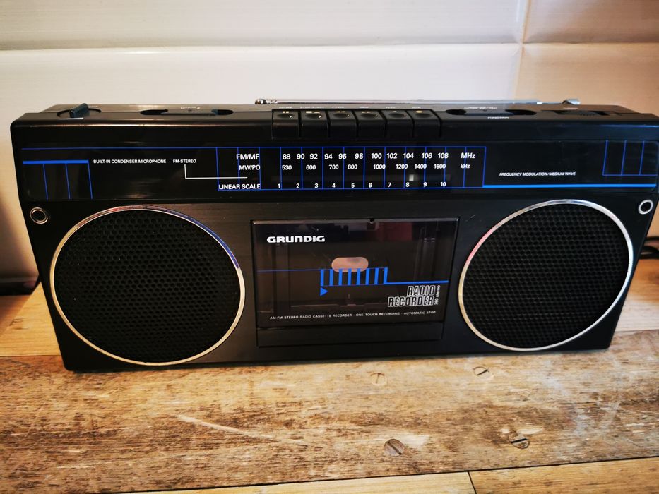 Radiocasetofon Grundig Radio retro