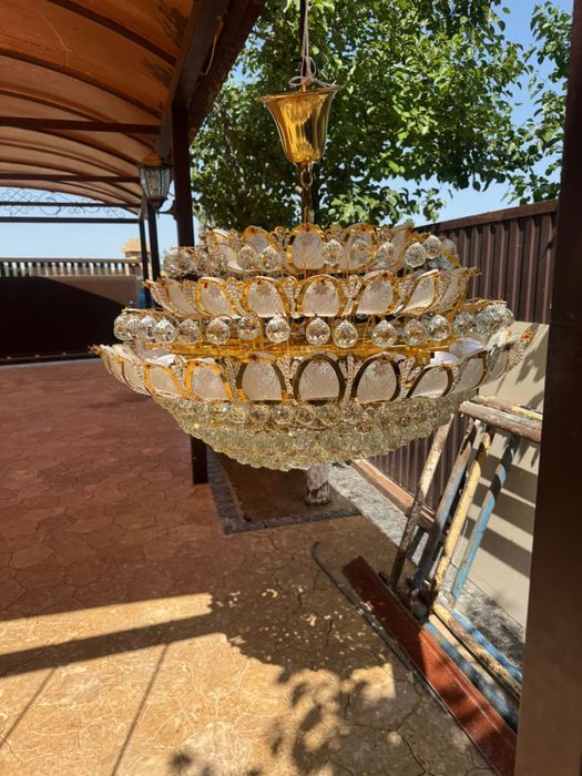 Продается люстры для дома