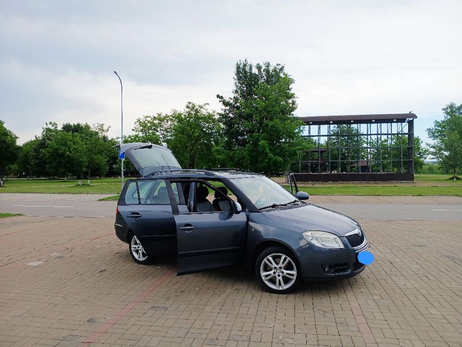 SKODA Fabia 2010 — imagine 5