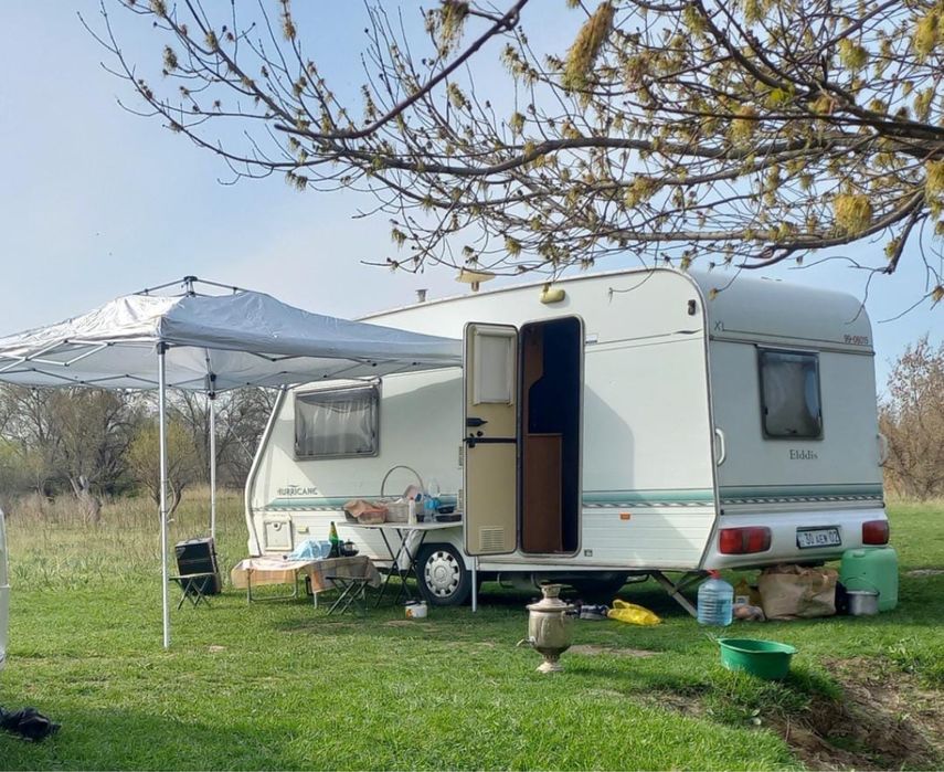 Автодом на колесах (кэмпер)