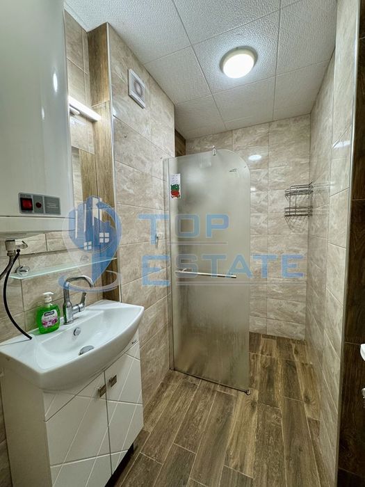 Продава се Тристаен апартамент в Горна Оряховица - 78 кв.м за 1090 €/кв.м - Снимка #8
