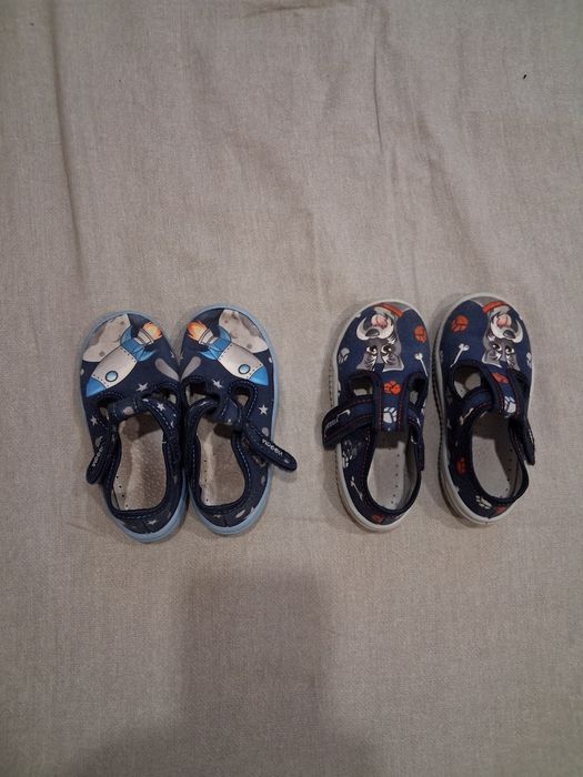 Маратонки и сандали 22, 23 номер