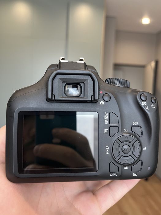 Canon 4000d продам