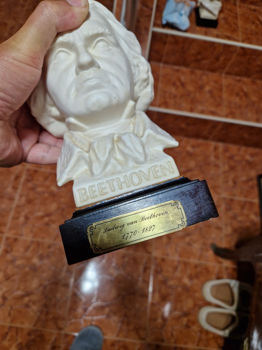 Уникален антикварен немски порцеланов бюст на Бетовен- Goebel