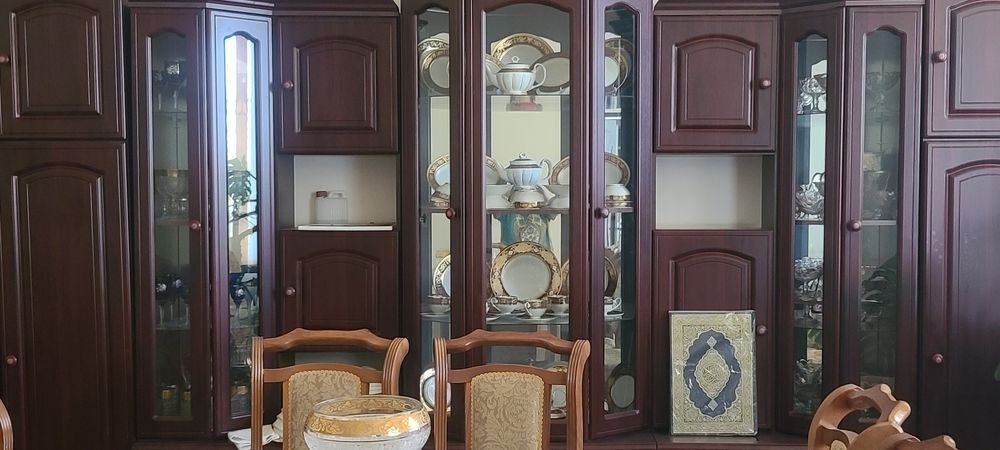 Продаю стенку срочно бу