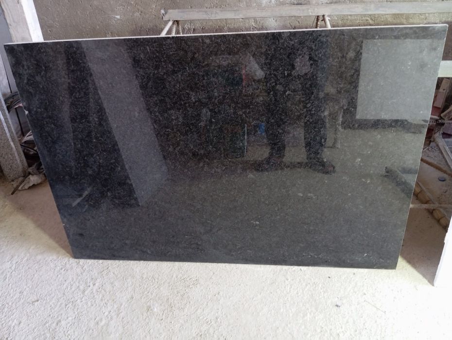 Гранит тош сотилади