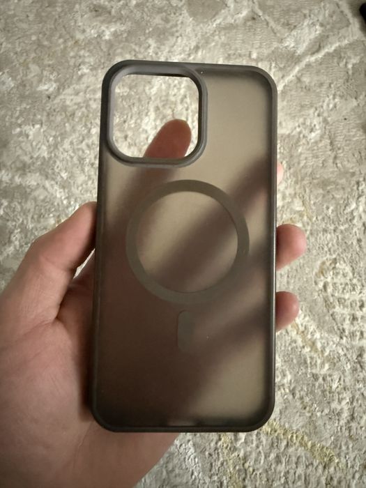 Чехол айфон 15 про Макс бесплатно