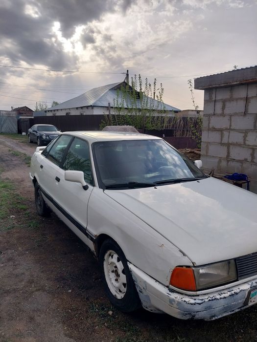 Продам Ауди 90  цена 650000