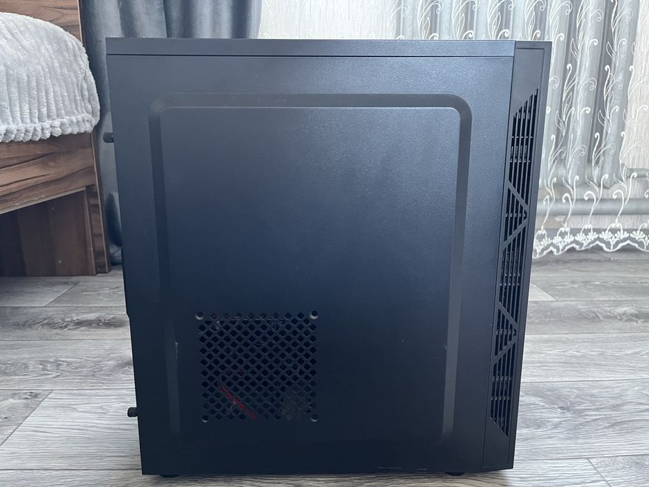 Компьютер и монитор