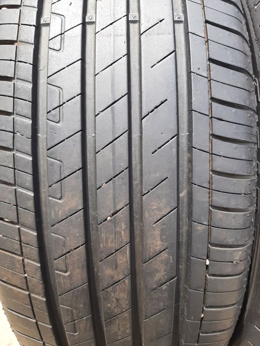 Продам шины 215/55/17 гудиер