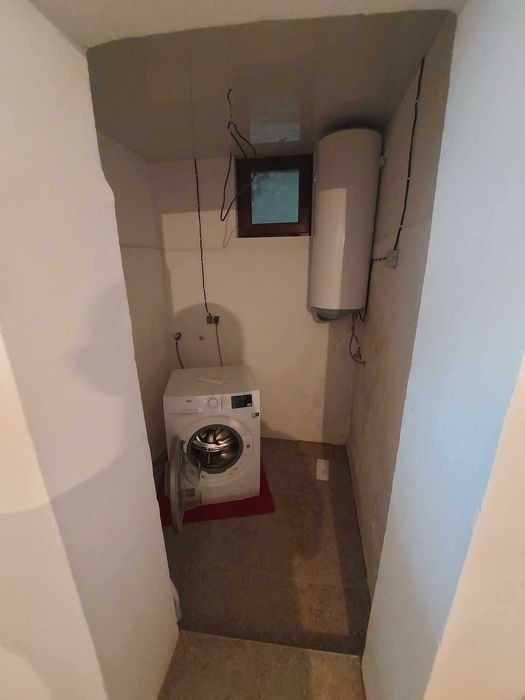 Триетажна къща, гр. Омуртаг