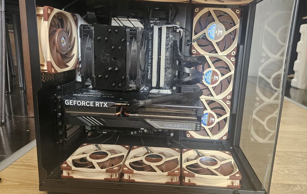 Геймърски компютър 4070ti super, i9 14900kf, 64gb, 2tb
