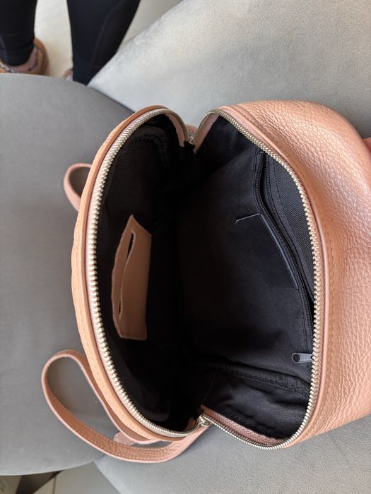Rucsac/ Ghiozdan roz - piele naturala - made in Italy