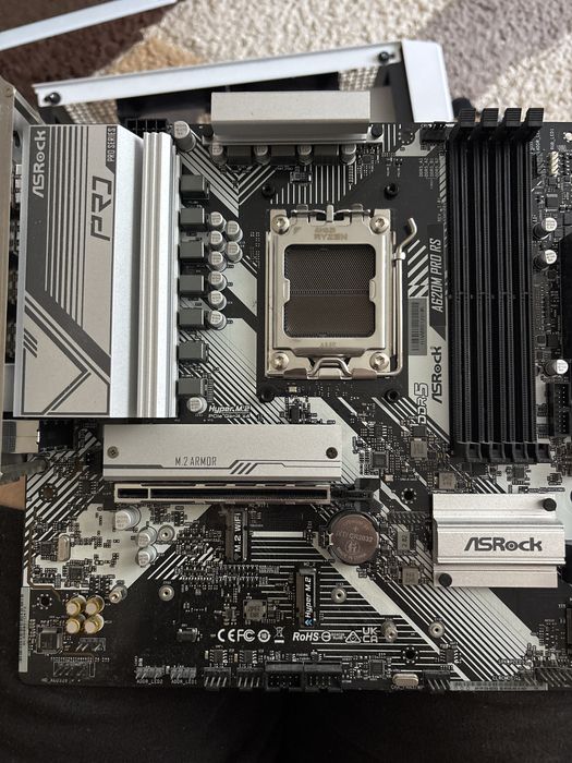 Cooler + procesor + placa de baza + sursa