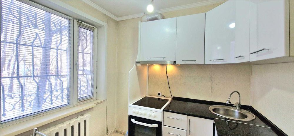 Продам 1-ком квартиру на Дюсембекова.