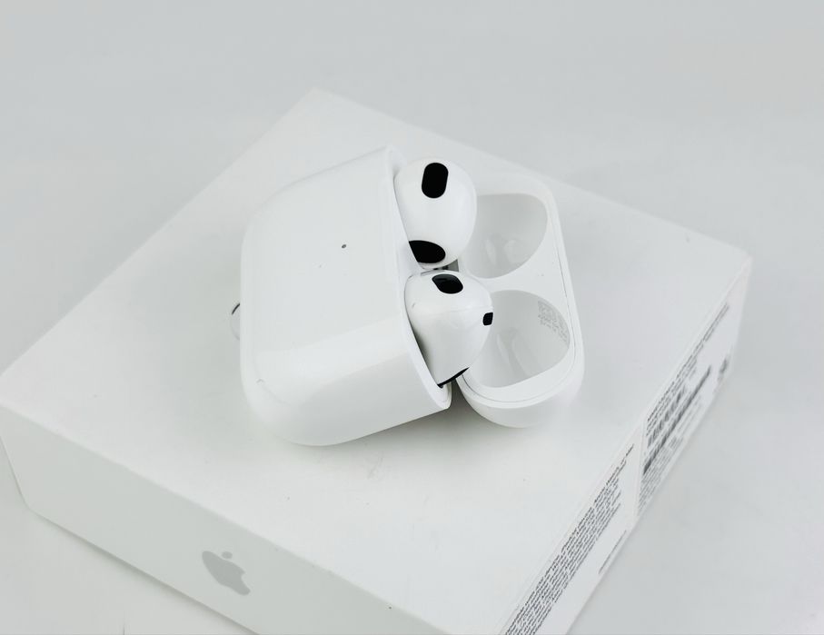 Apple AirPods 3th Generation Перфектни! Гаранция!