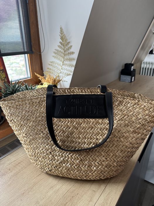 Летняя сумка плетенная