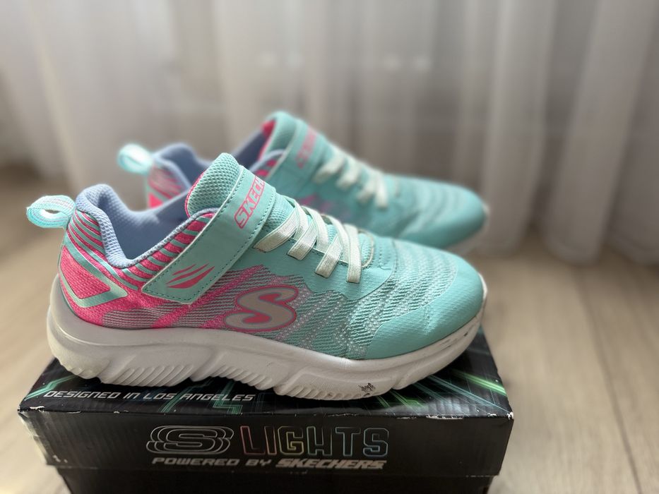 Skechers nr 35.5 copii
