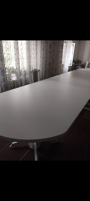 Стол Продам. В отличном состоянии