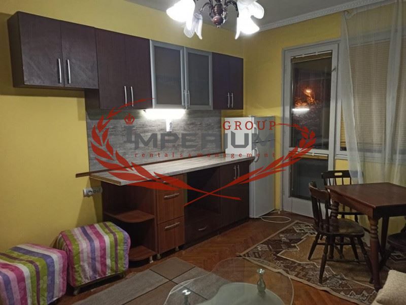 Двустаен обзаведен апартамент под наем в района на кв. Чайка. гр. Вар