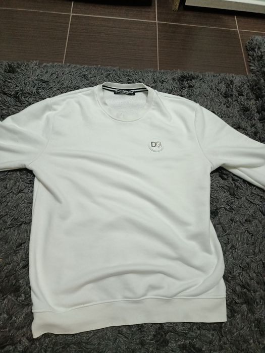 Vând bluza Dolce Gabbana urgent