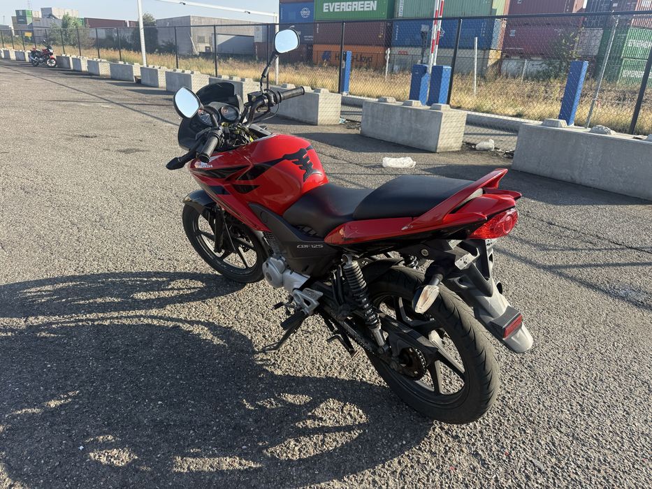 Vand Honda cbf 125 -permis a1 ( 16 ani)