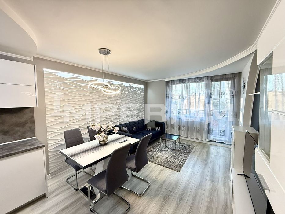 Дава се под наем Двустаен апартамент в Варна, Левски - 70 кв.м за 714 € - Снимка #3