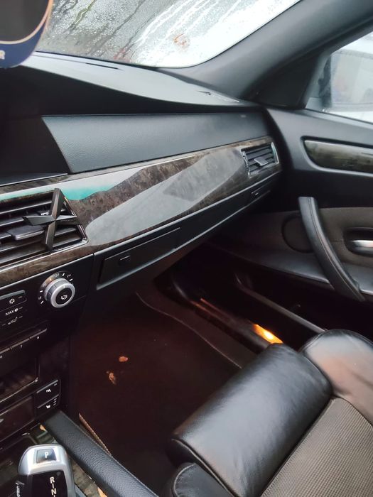 Vând sau schinb BMW  seria 5