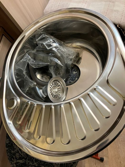 Продам мойку для кухни